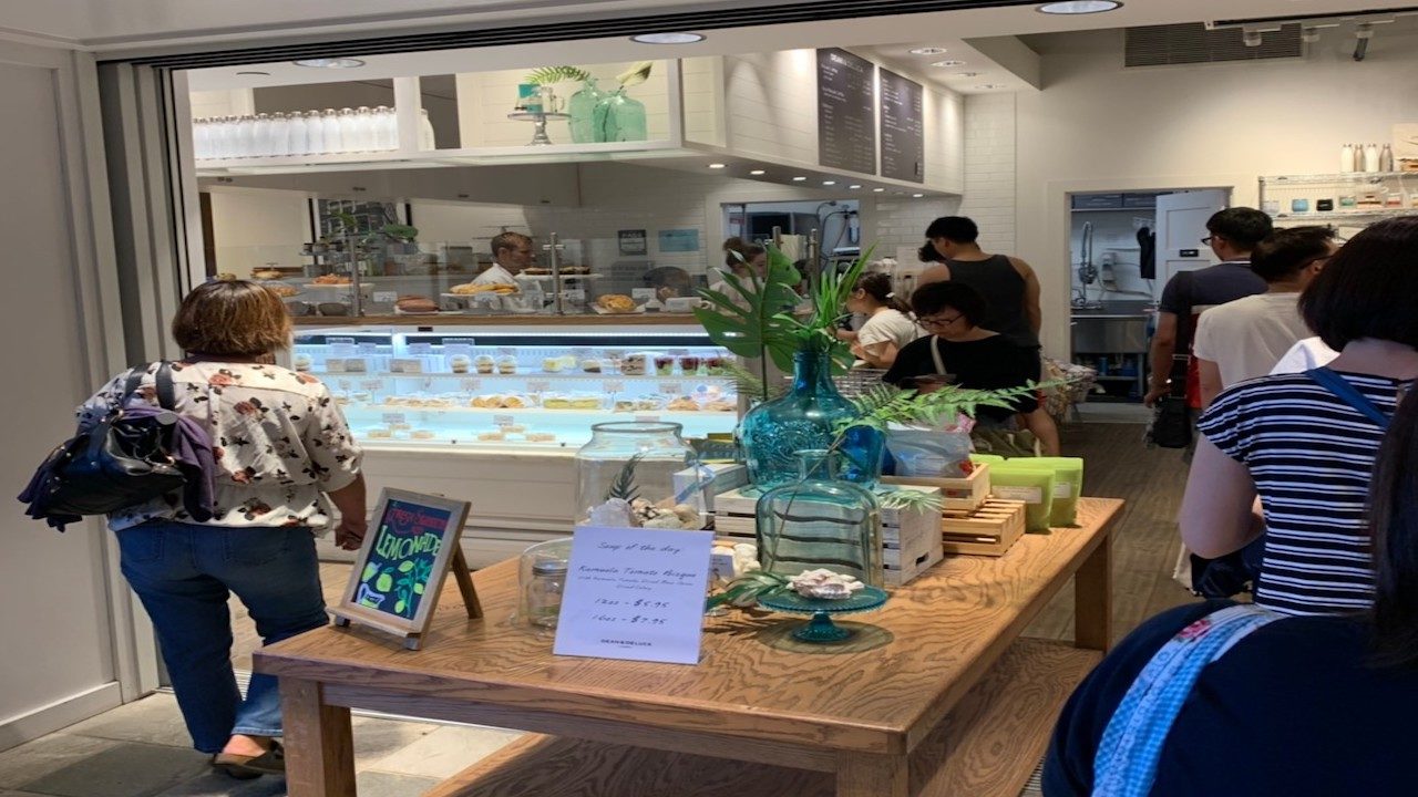 ハワイ【DEAN & DELUCA】の店内